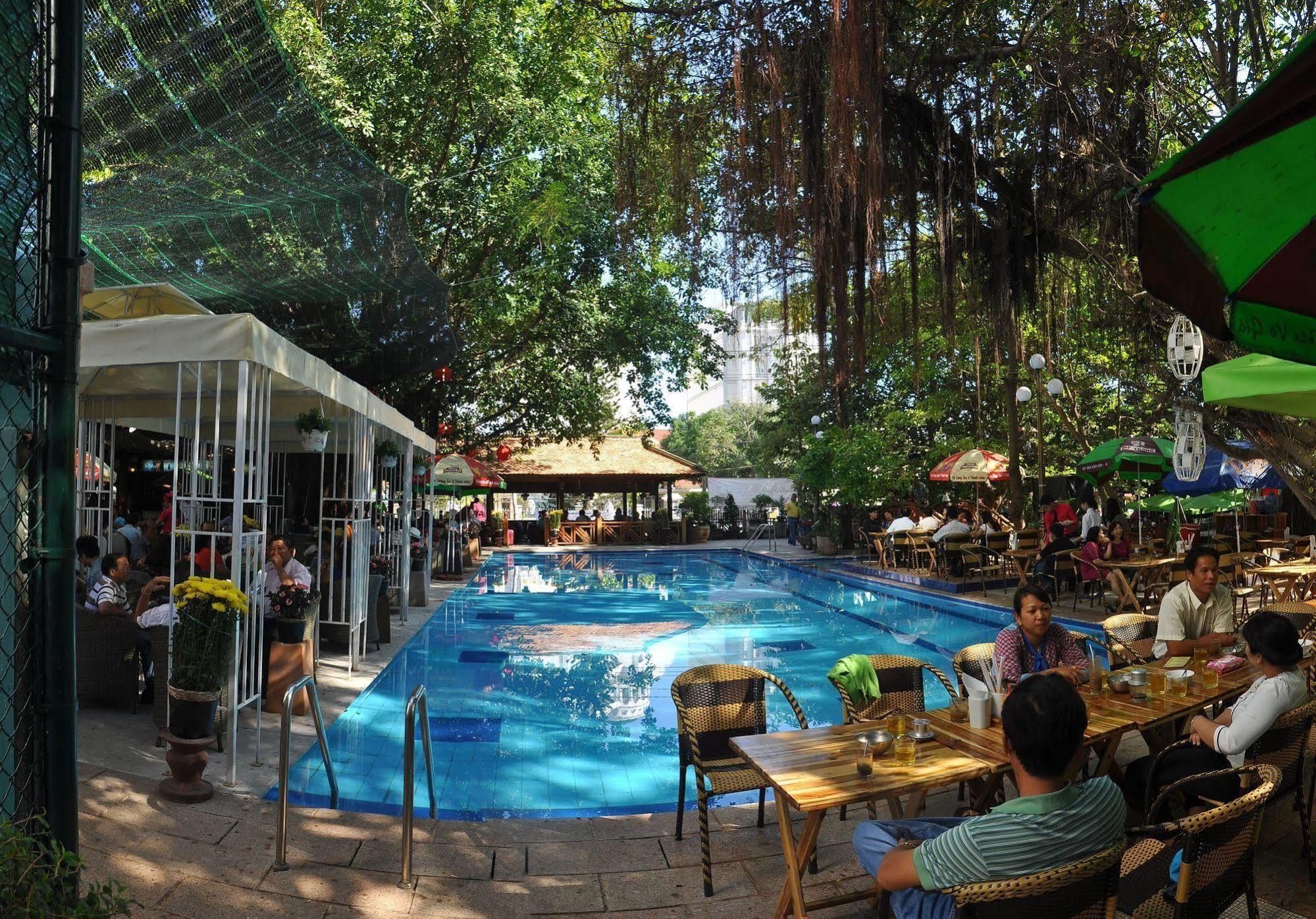 Yasaka Saigon Nha Trang Hotel & Spa Exterior foto